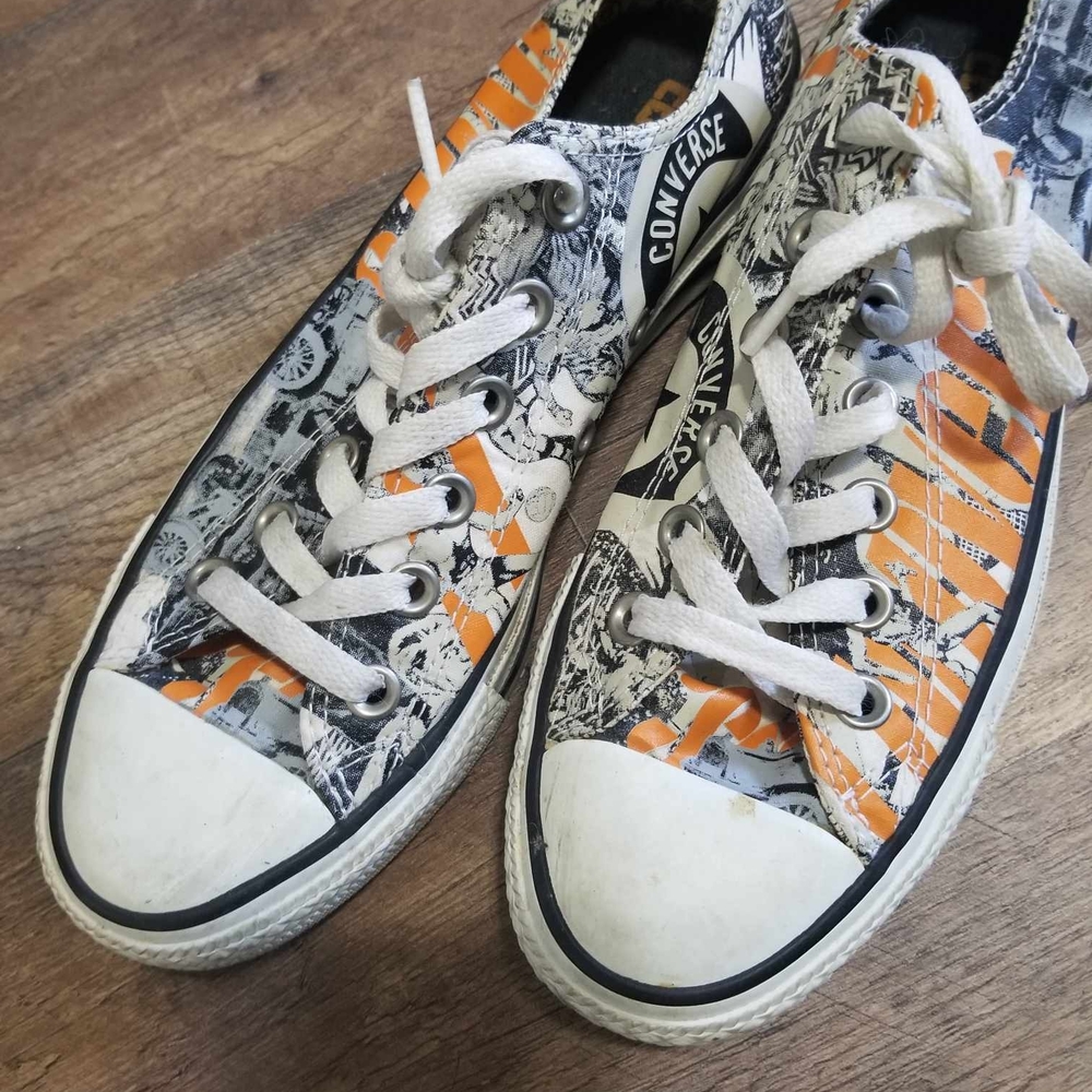 Converse Graphic Low-Top Sneakers